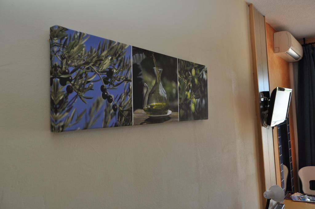 Les Mimosas Hotel Lunel  Cameră foto
